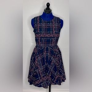 Madison Jules adorable polyester floral dress, size small.